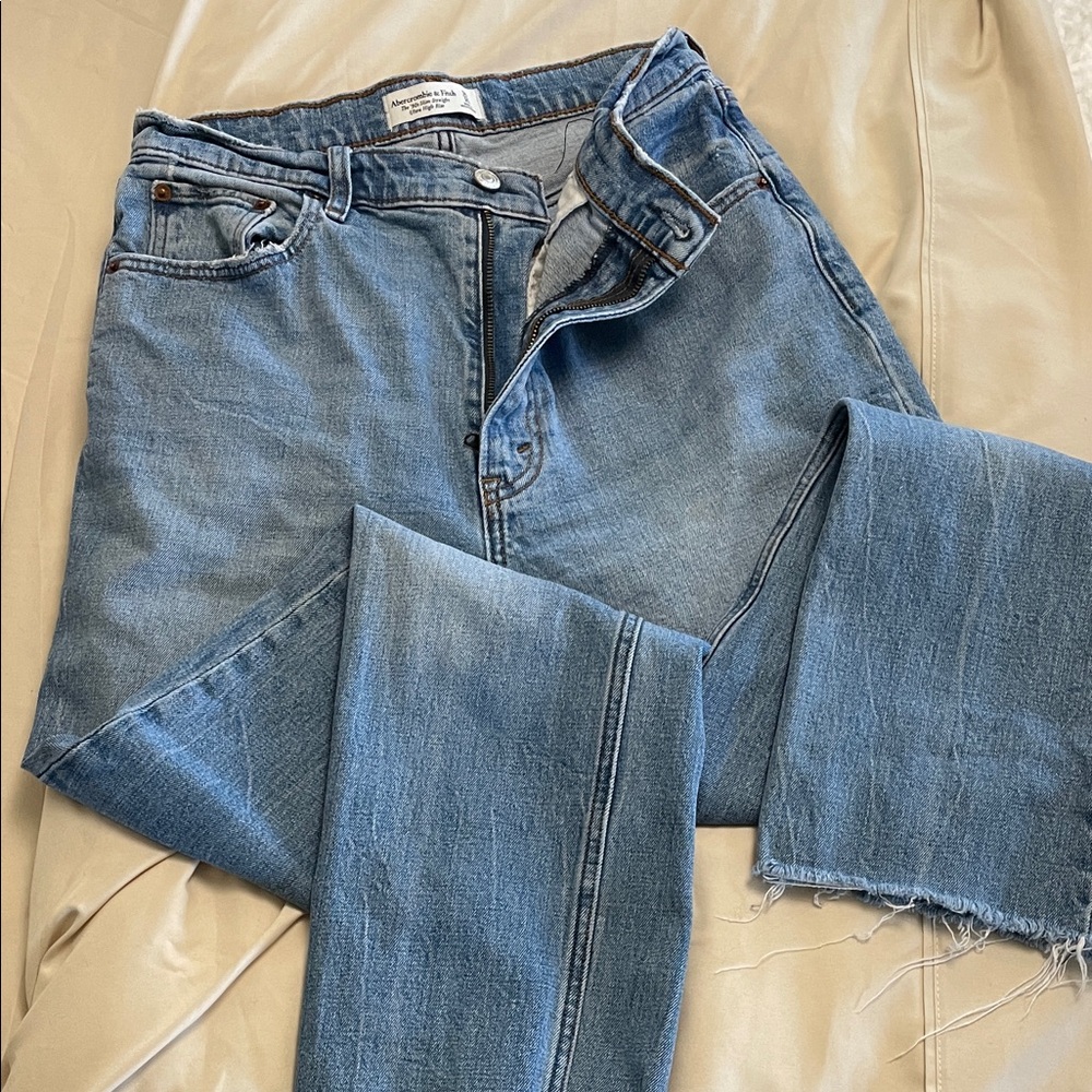 Abercrombie & Fitch 90s Slim Straight Ultra High Rise Jeans